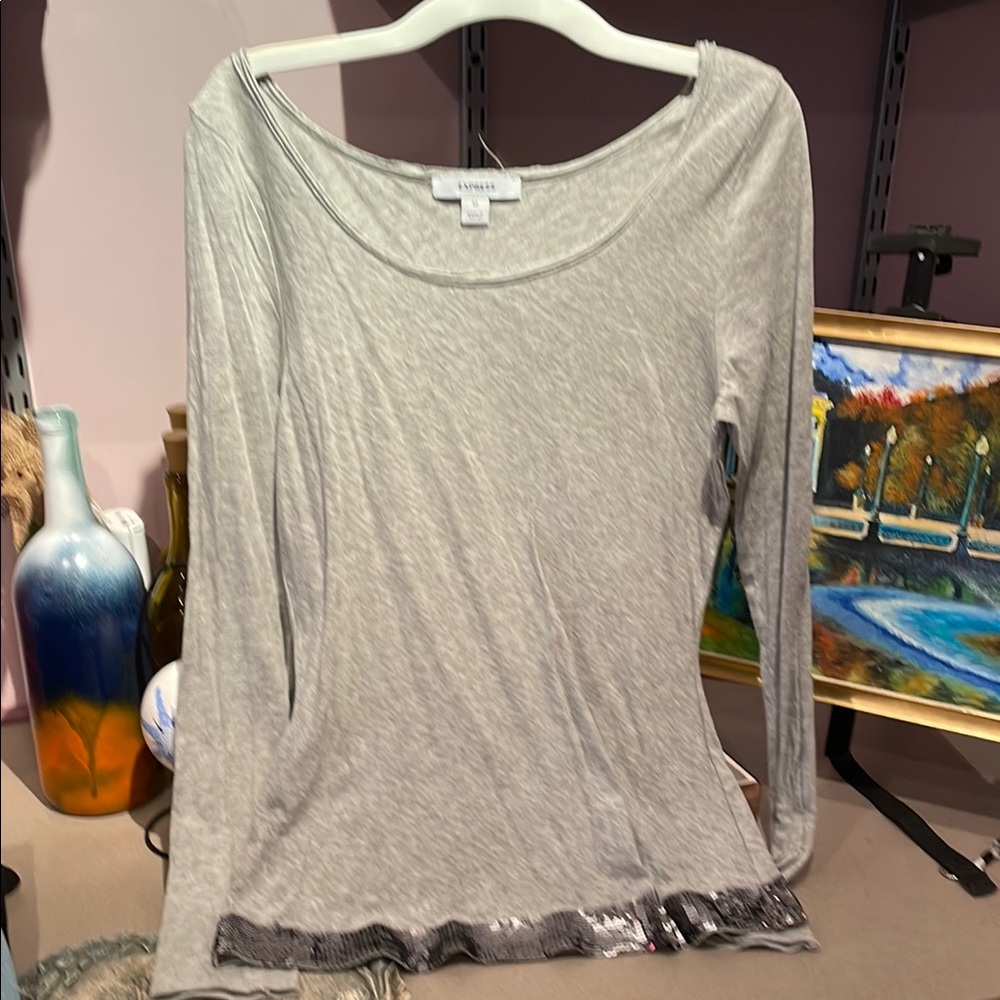 Guess Women's Gray Long Sleeve Top